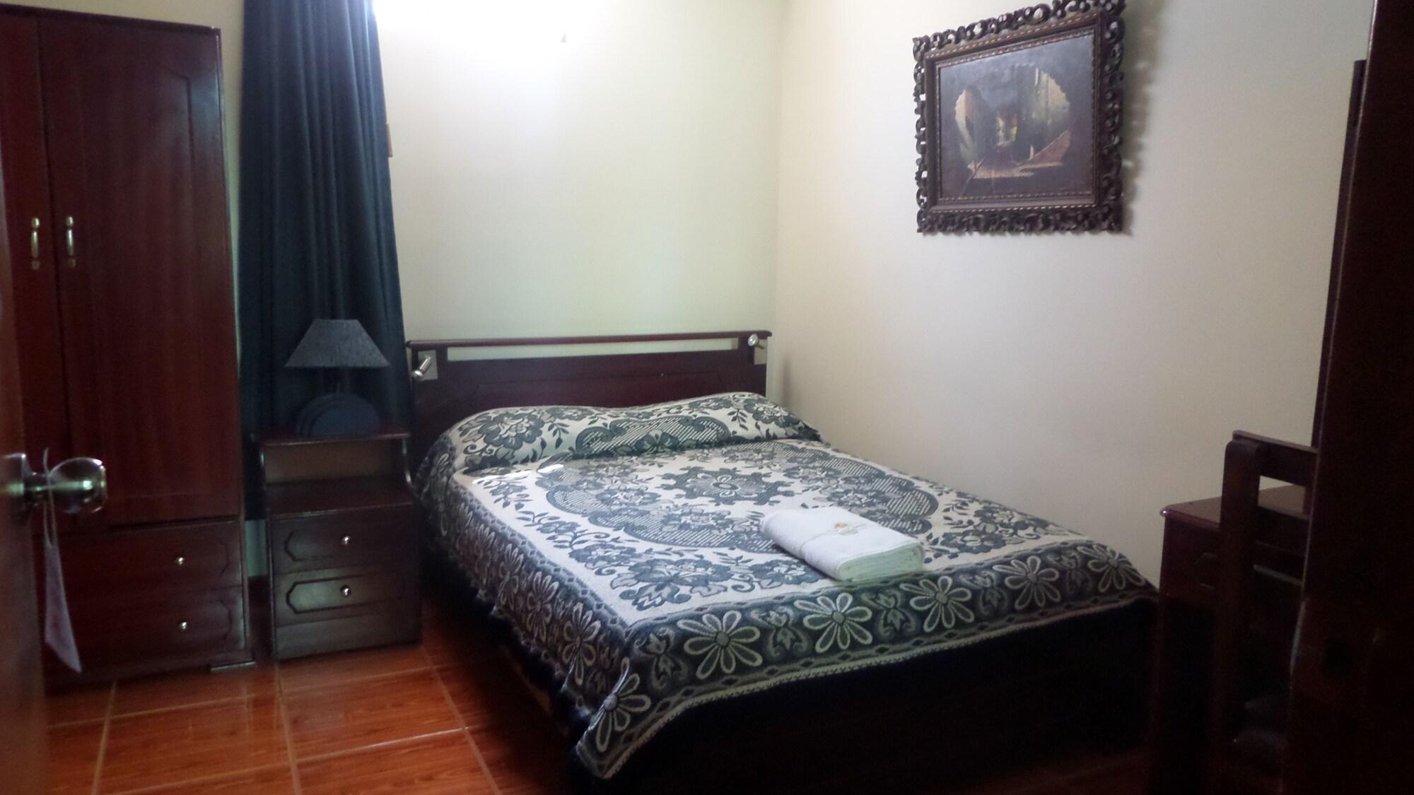 Jhomana Guesthouse キト エクステリア 写真