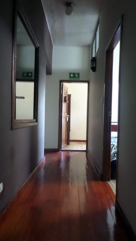 Jhomana Guesthouse キト エクステリア 写真